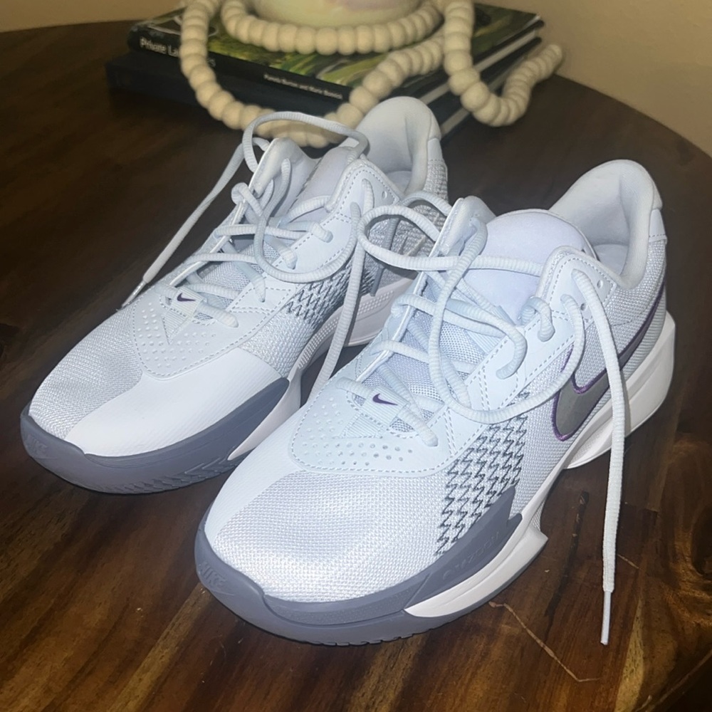 Nike G.T. Cut Academy Basketball Shoes